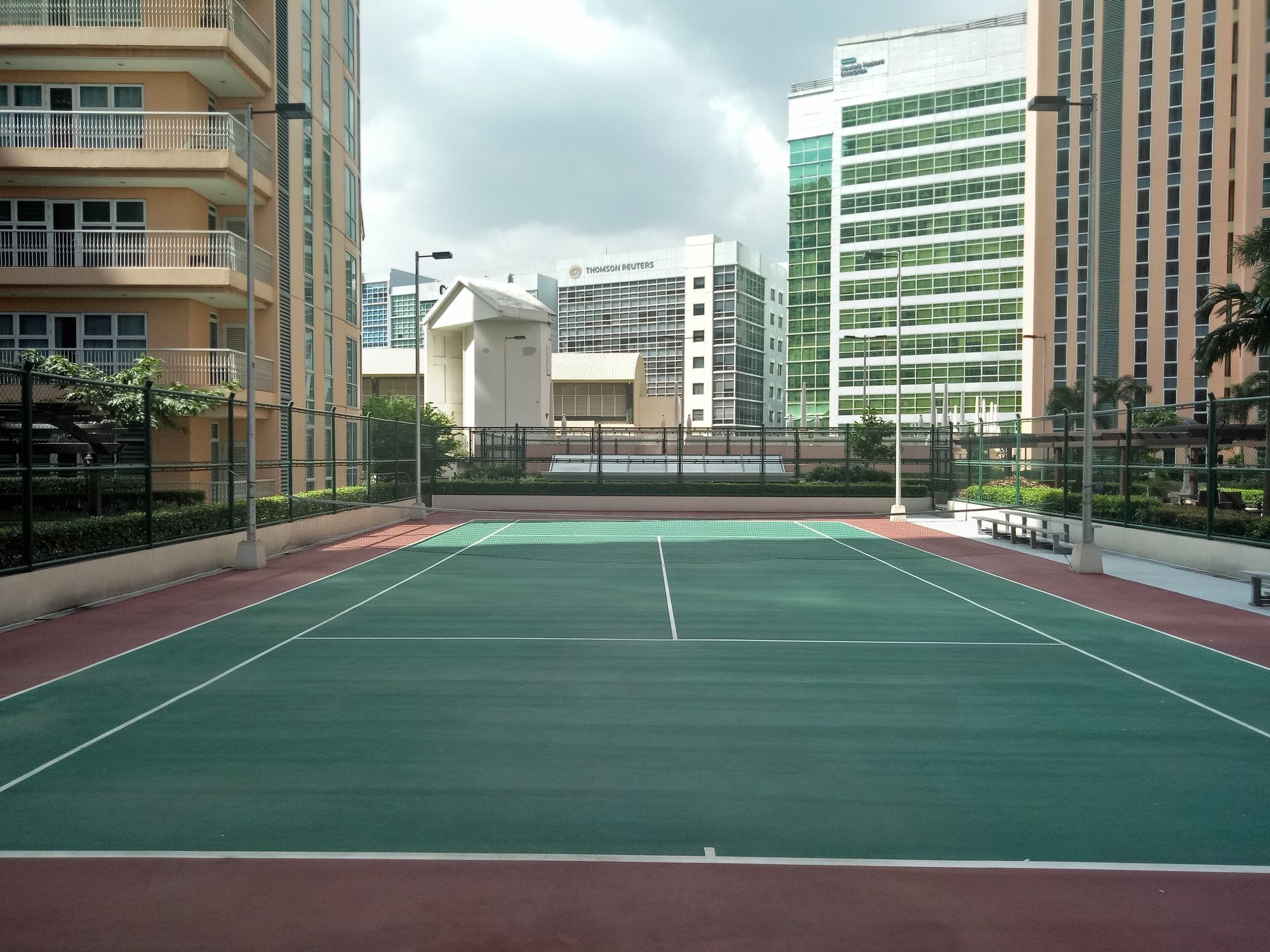 Venice Mckinley Hill Taguig Bgc Bagian luar foto