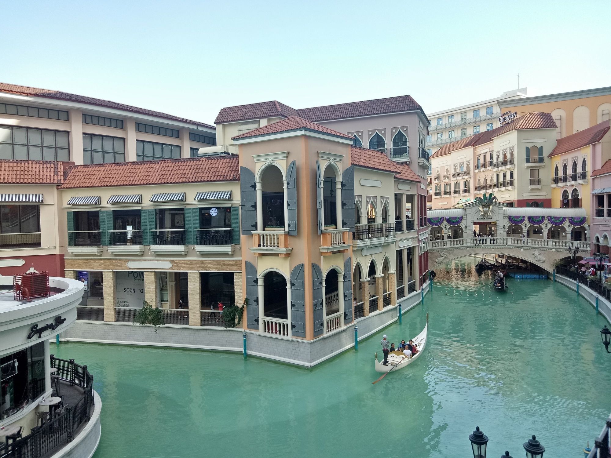 Venice Mckinley Hill Taguig Bgc Bagian luar foto